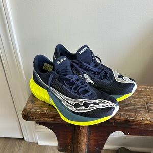 Saucony Endorphin Pro 4